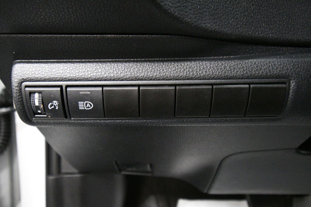 Certified 2024 Toyota Corolla LE image 13