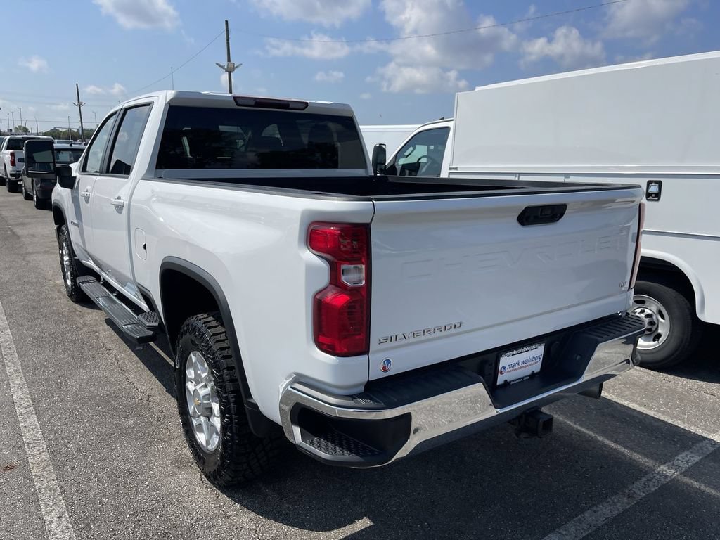 Used 2023 Chevrolet Silverado 2500 LT w/ Convenience Package AWD/4WD image 7