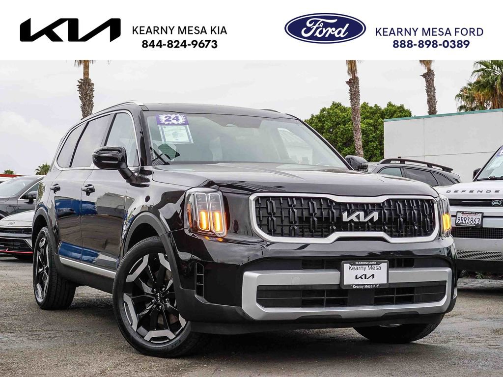 Used 2024 Kia Telluride EX w/ EX Captain's Chair Package