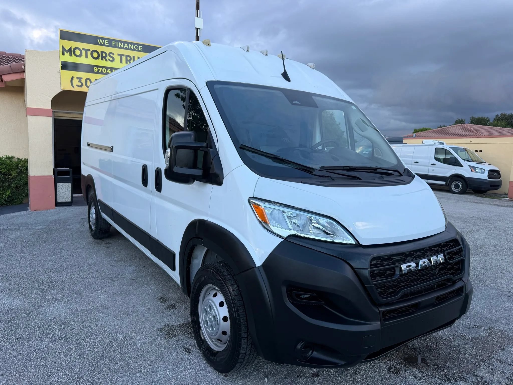 Used 2023 RAM ProMaster 2500 FWD image 7