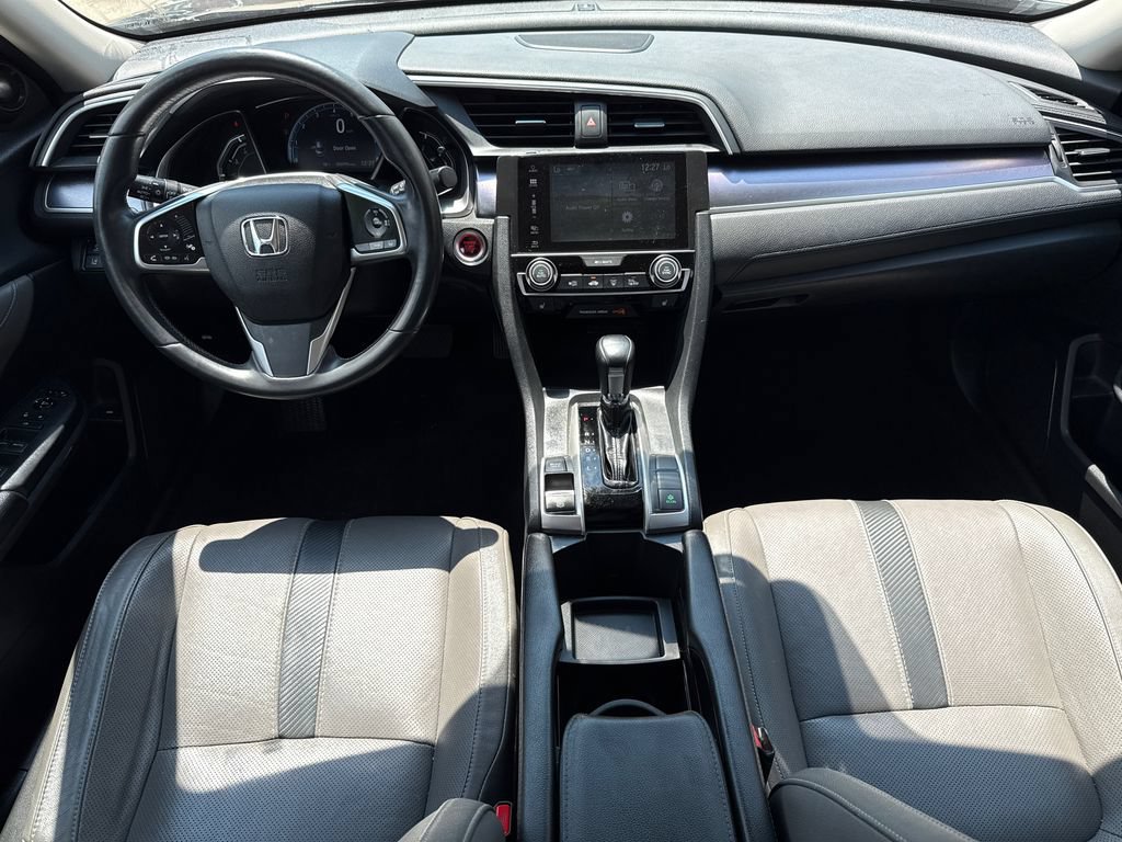 Used 2016 Honda Civic Touring image 11