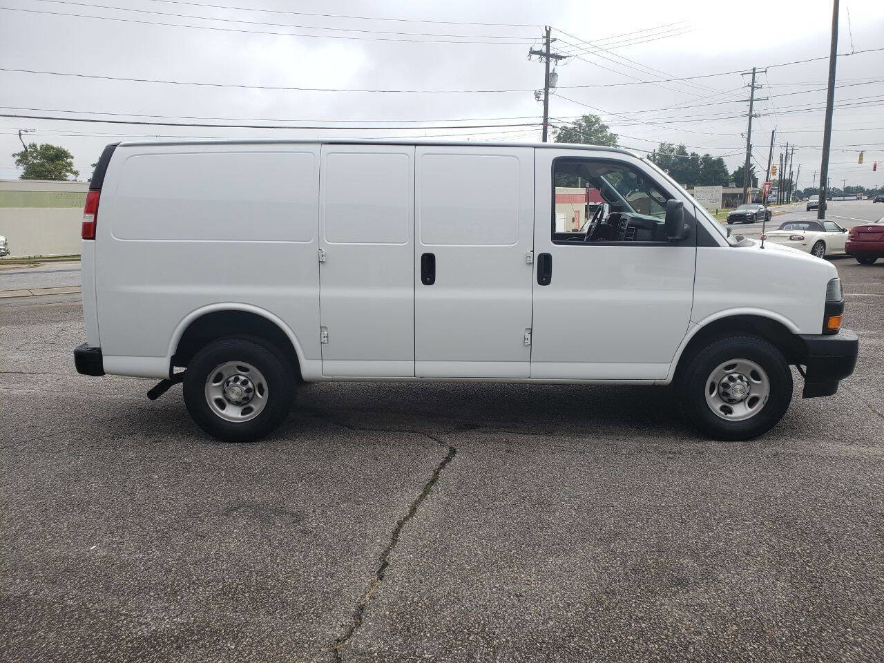 Used 2021 Chevrolet Express 2500 w/ Driver Convenience Package image 2