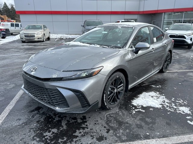 New 2025 Toyota Camry SE w/ Convenience Package image 3