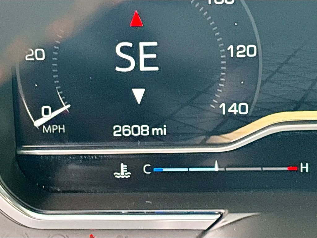 Used 2025 GMC Sierra 1500 AT4 image 12