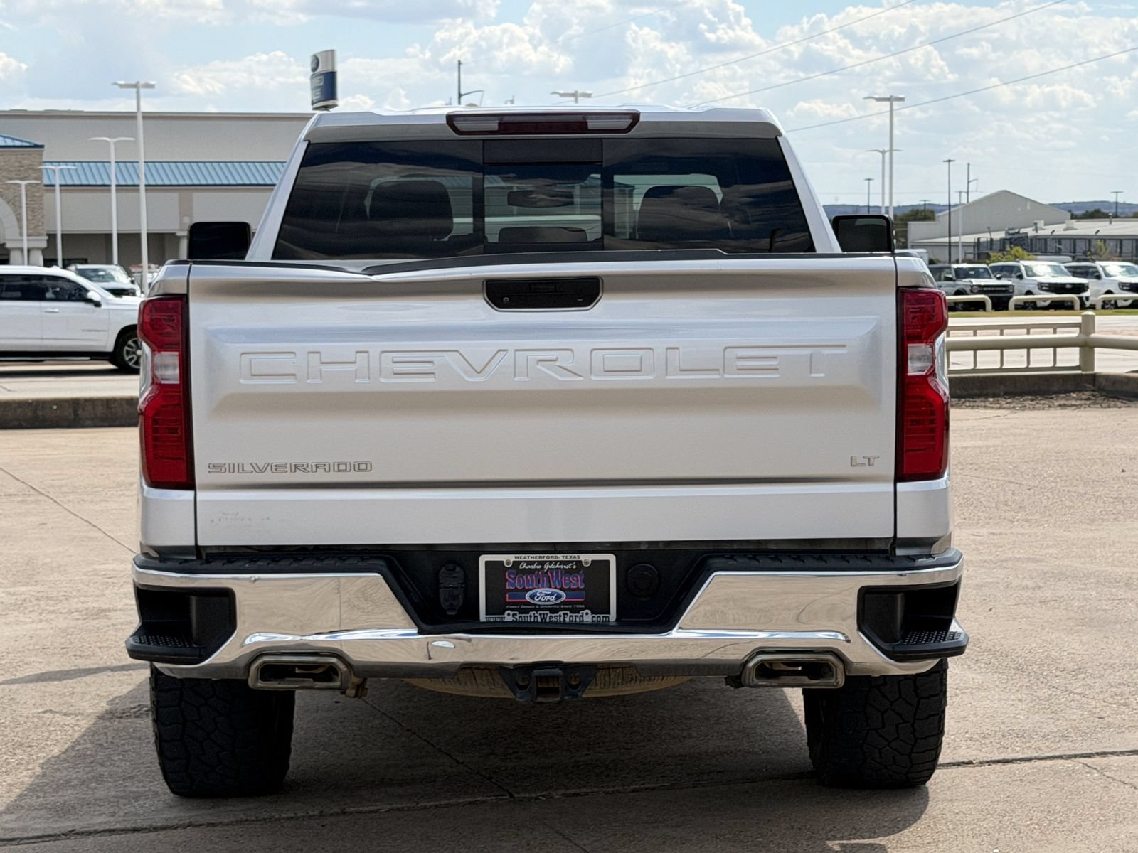 Used 2021 Chevrolet Silverado 1500 LT w/ Z71 Off-Road Package AWD/4WD image 5