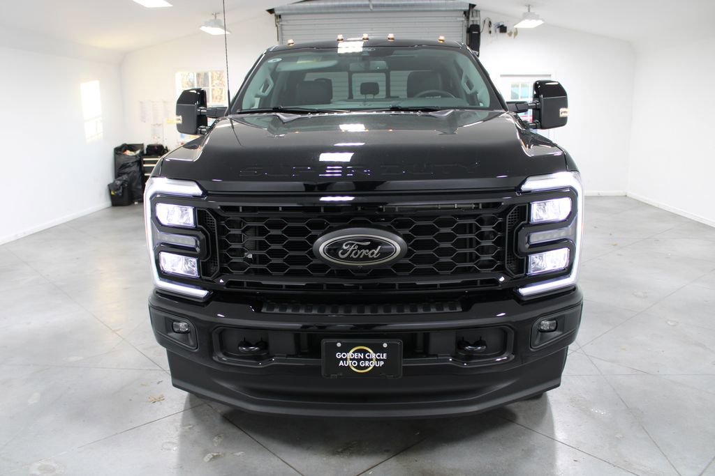 New 2026 Ford F250 Lariat w/ Black Appearance Package image 2