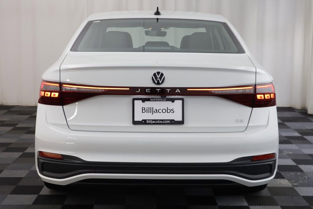 New 2026 Volkswagen Jetta SE FWD image 16