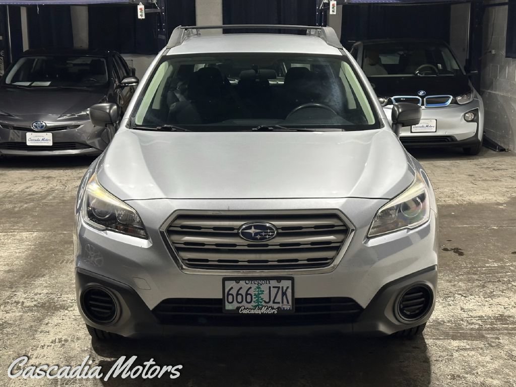 Used 2017 Subaru Outback 2.5i AWD/4WD image 3