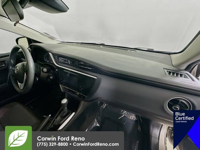 Used 2018 Toyota Corolla LE FWD image 29