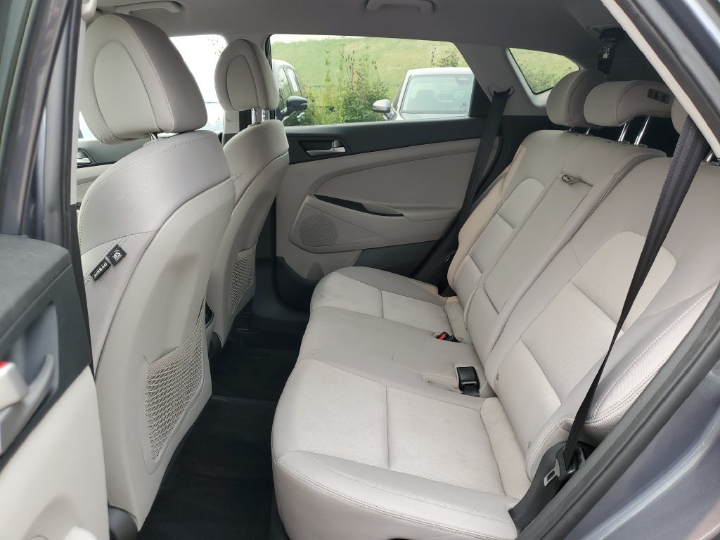 Used 2018 Hyundai Tucson Sport w/ Cargo Package AWD/4WD image 12