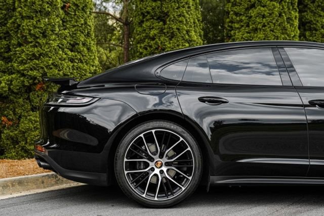 Used 2023 Porsche Panamera 4 Platinum Edition AWD/4WD image 13