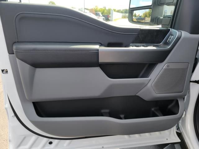 New 2026 Ford F250 4x4 Crew Cab Super Duty image 21