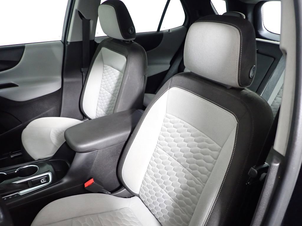 Used 2018 Chevrolet Equinox LS FWD image 22