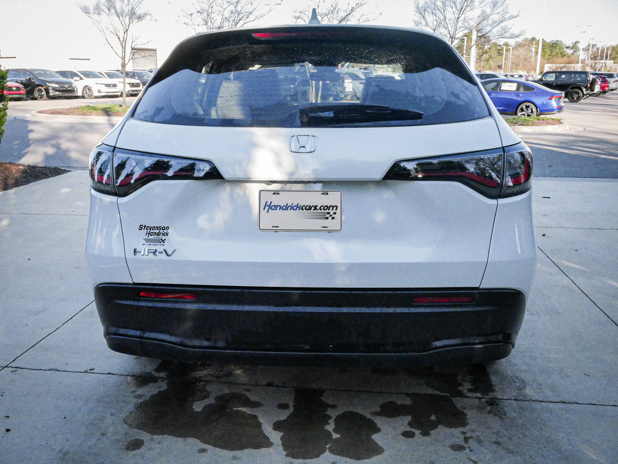 Used 2023 Honda HR-V LX image 9