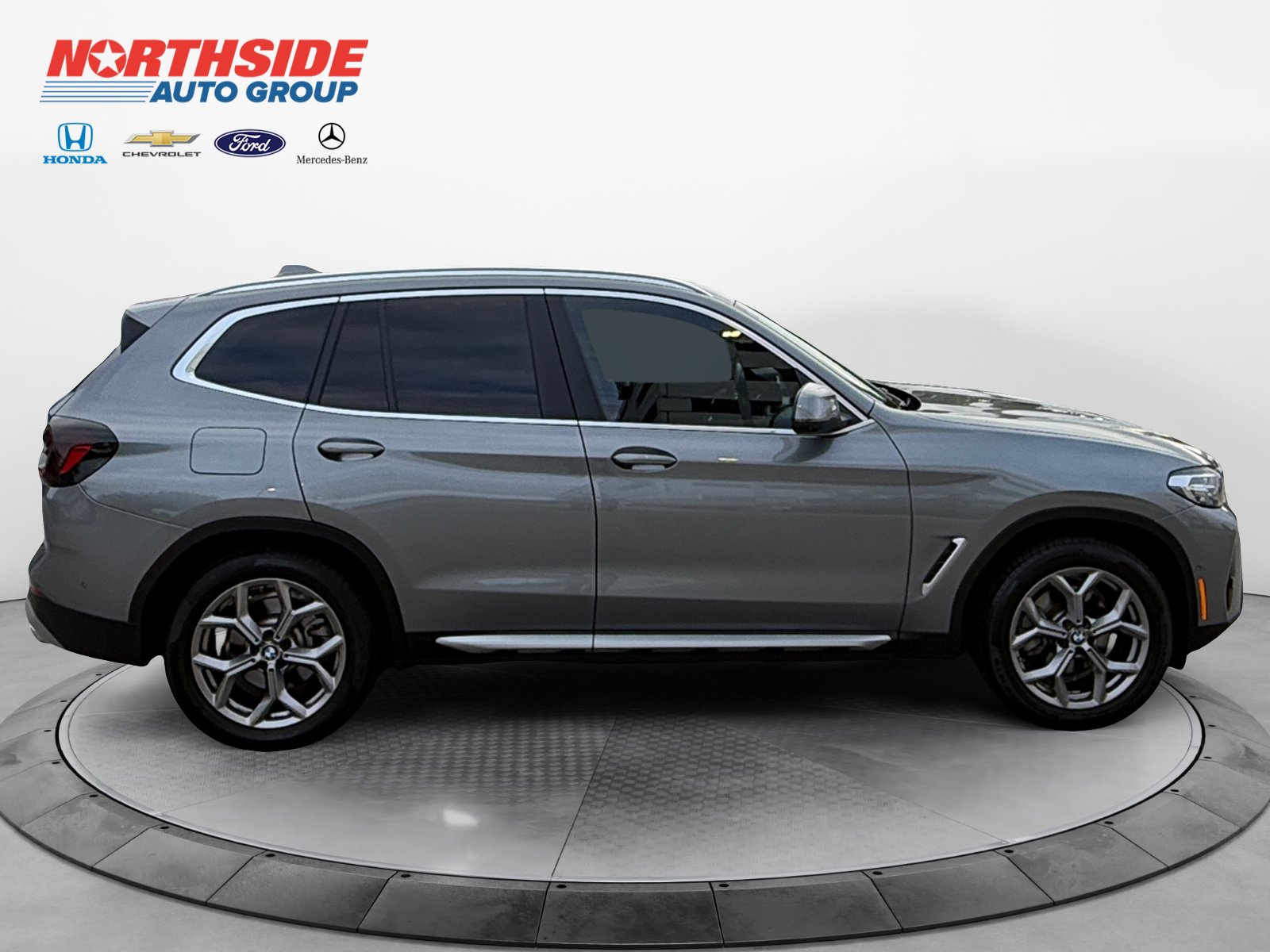 Used 2024 BMW X3 xDrive30i w/ Premium Package w/ZPA AWD/4WD image 8