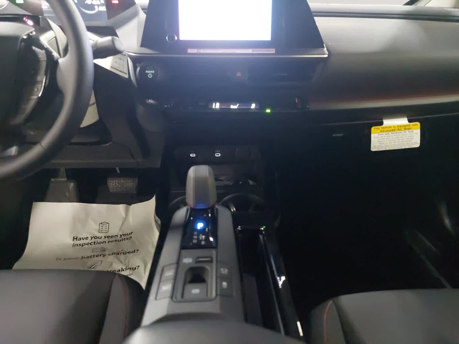 New 2025 Toyota Prius Plug-In Hybrid FWD image 13
