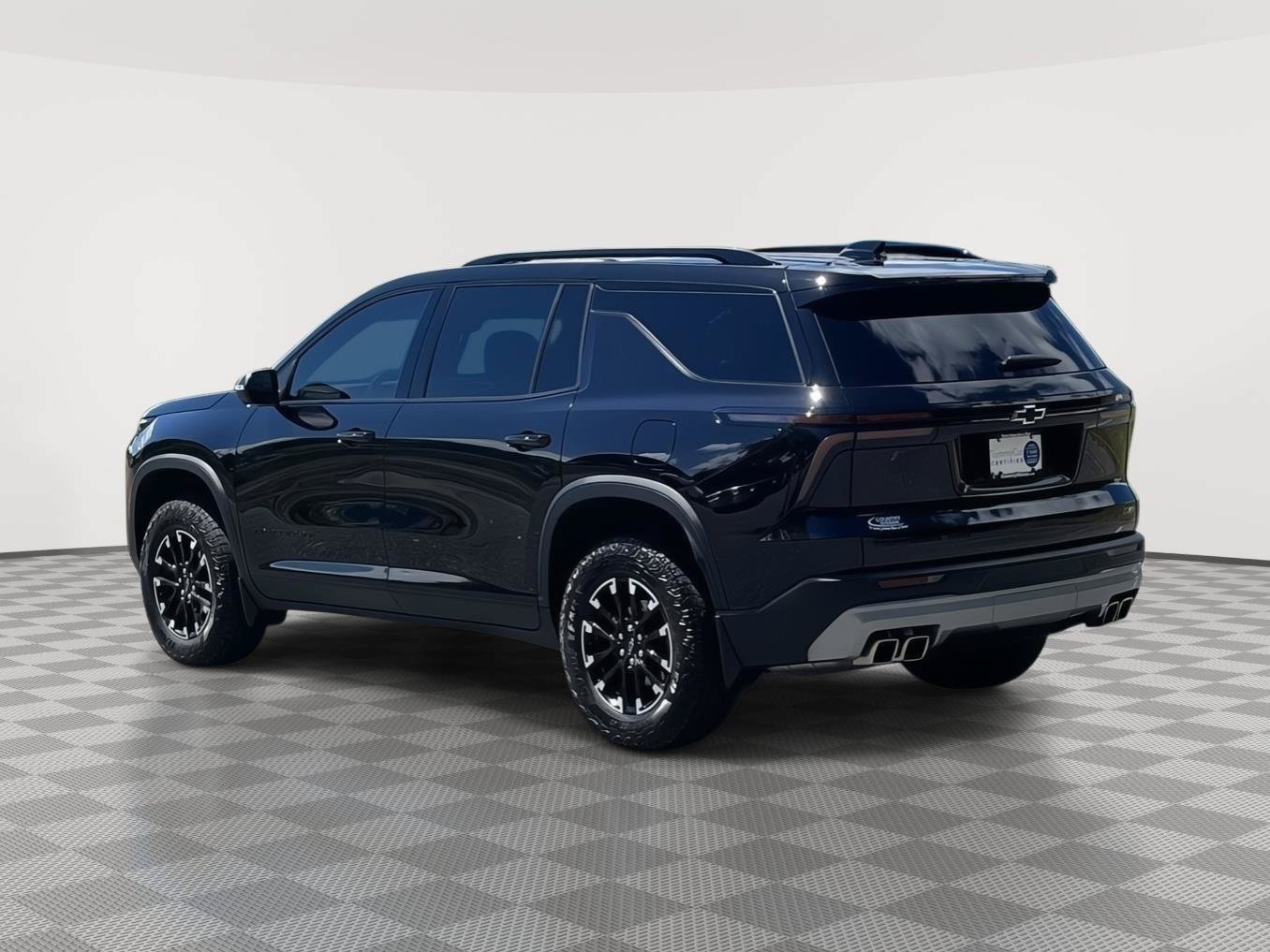 Used 2024 Chevrolet Traverse Z71 AWD/4WD image 7