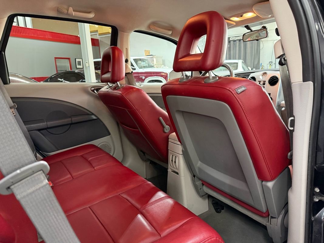 Used 2010 Chrysler PT Cruiser w/ PT Cruiser Couture Edition image 23