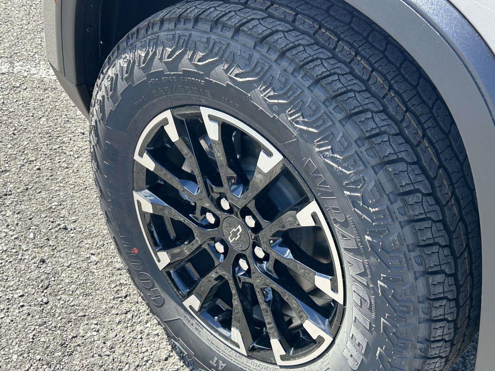 New 2026 Chevrolet Traverse Z71 w/ LPO, Floor Liner Package image 9