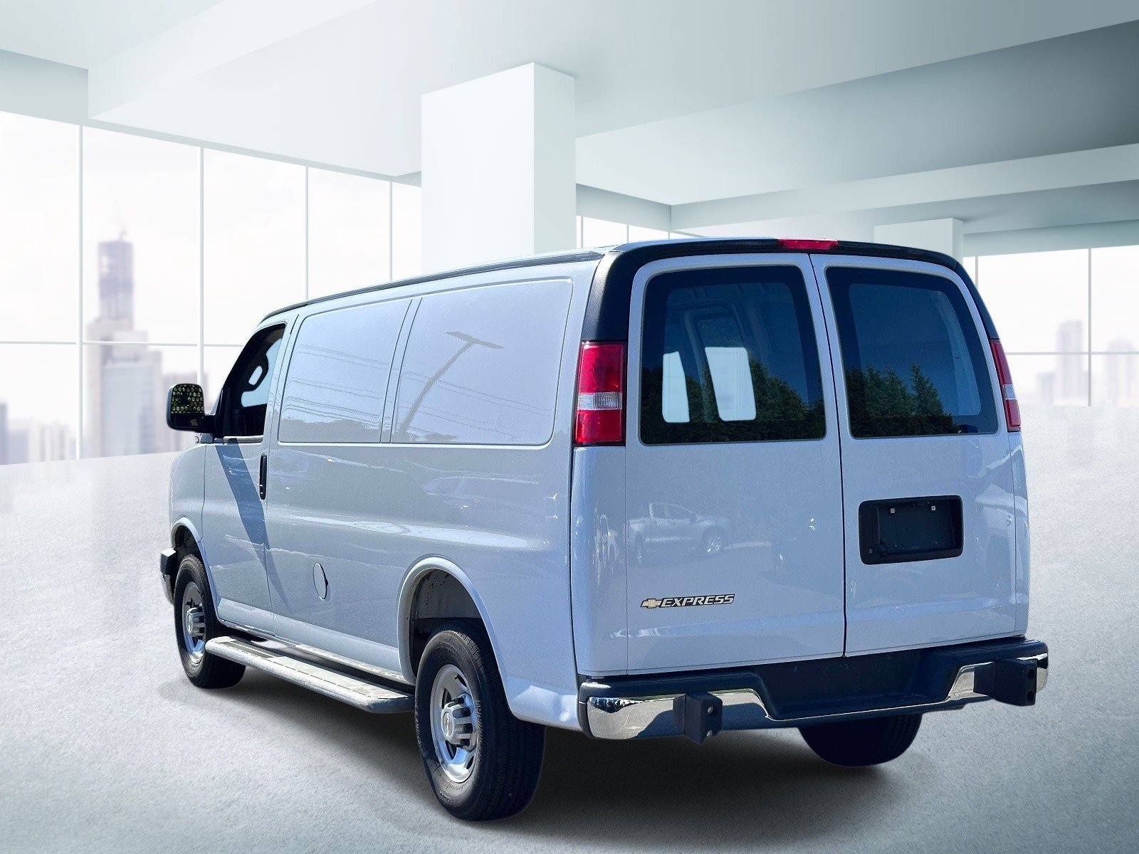 Used 2025 Chevrolet Express 2500 RWD image 3