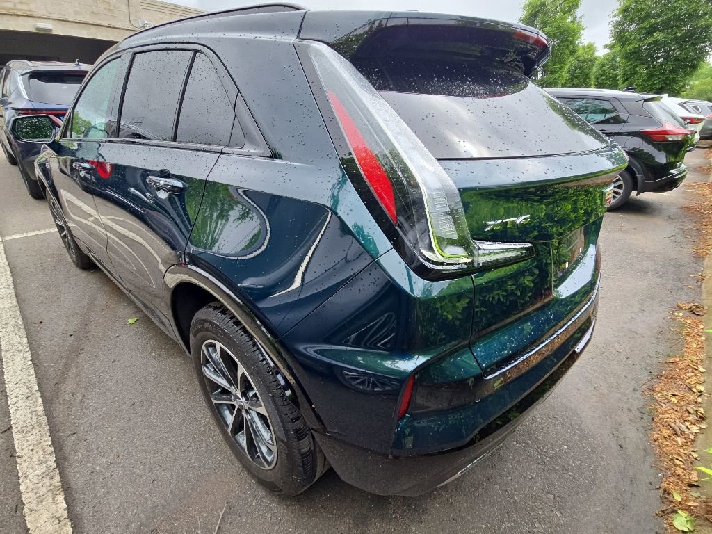 Used 2025 Cadillac XT4 Sport FWD image 5