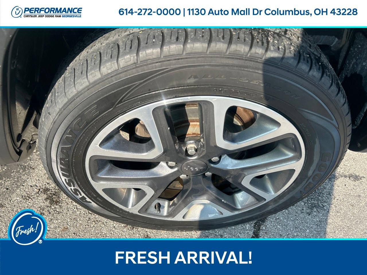 Used 2017 Jeep Renegade Latitude w/ Cold Weather Group AWD/4WD image 11