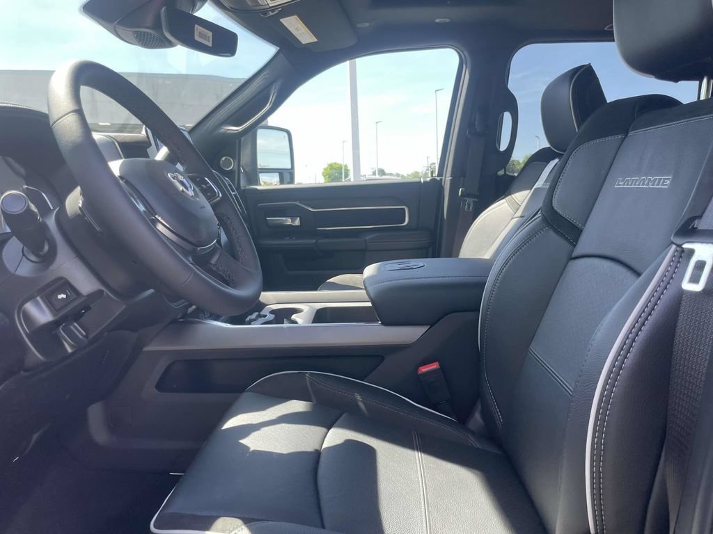 New 2026 RAM 2500 Laramie AWD/4WD image 25
