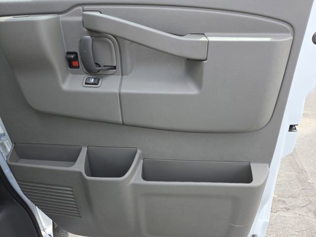 New 2026 Chevrolet Express 2500 w/ Driver Convenience Package RWD image 20
