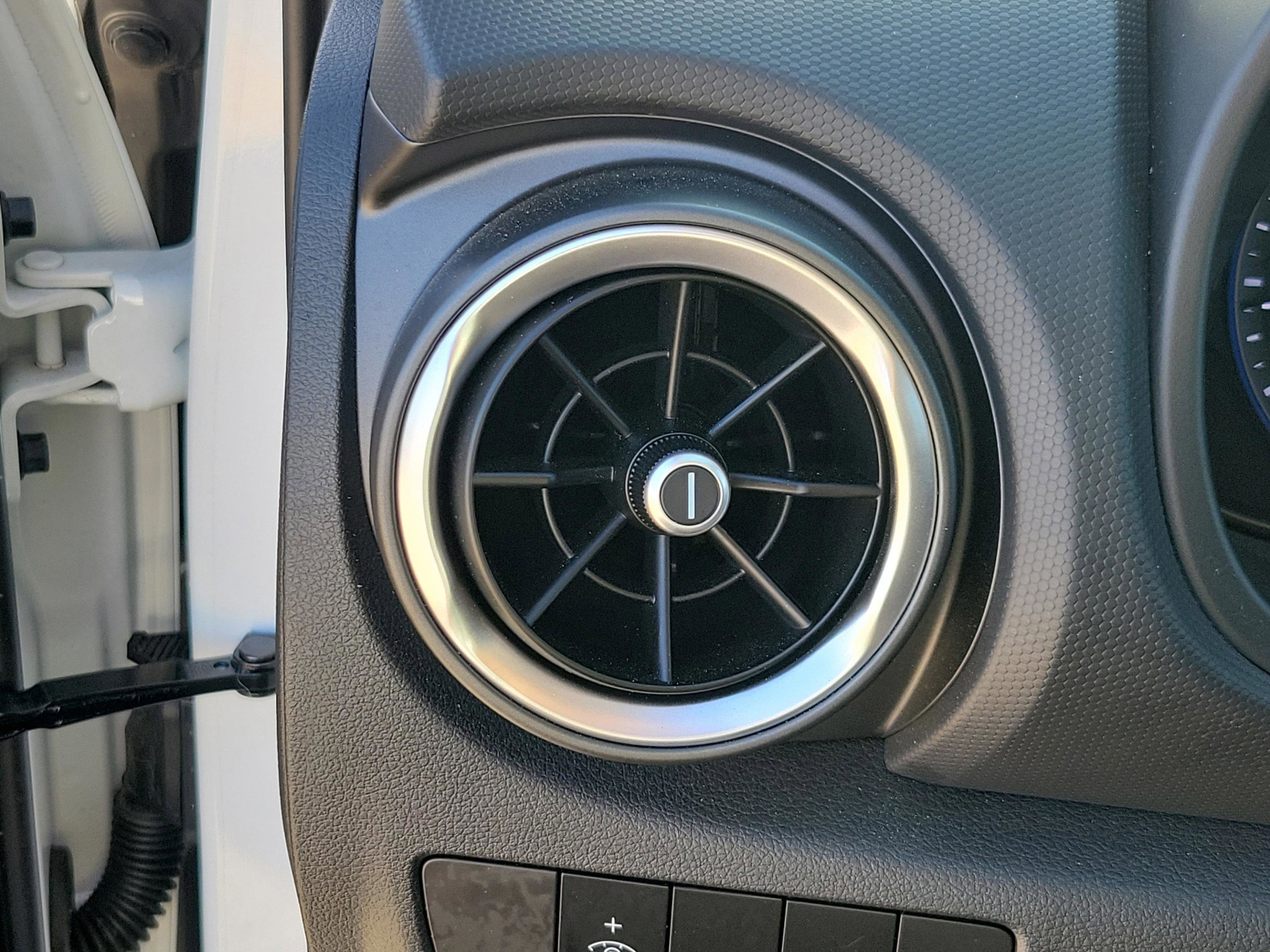 Certified 2023 Hyundai Kona SE w/ Cargo Package image 30