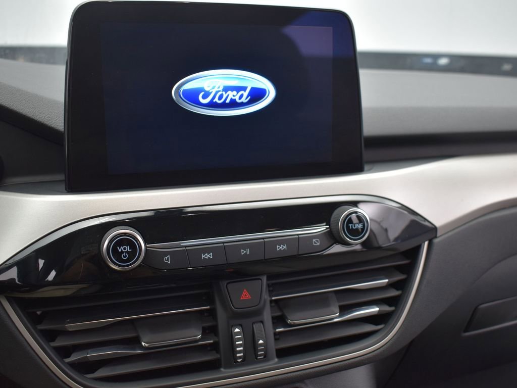 Used 2022 Ford Escape SE w/ SE Sport Appearance Package image 13