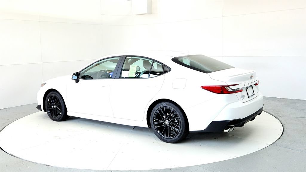 New 2026 Toyota Camry SE FWD image 4