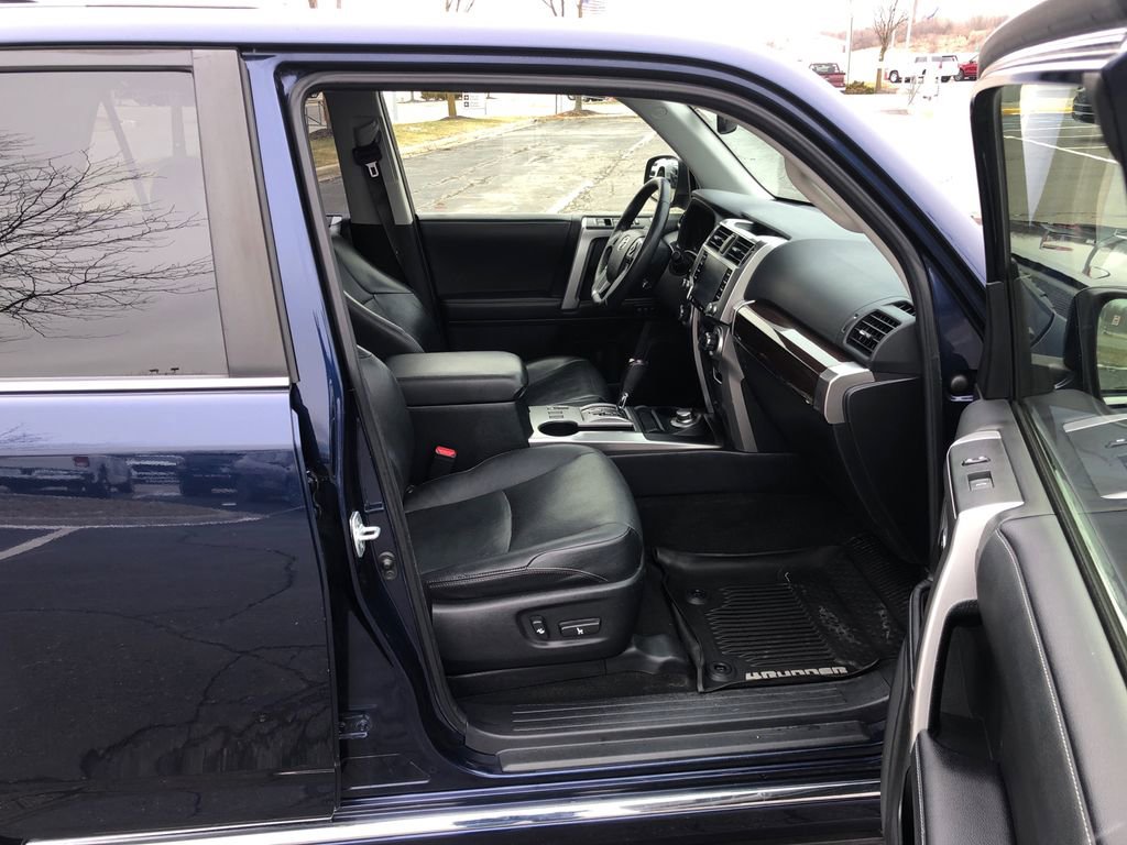 Used 2020 Toyota 4Runner Limited image 25