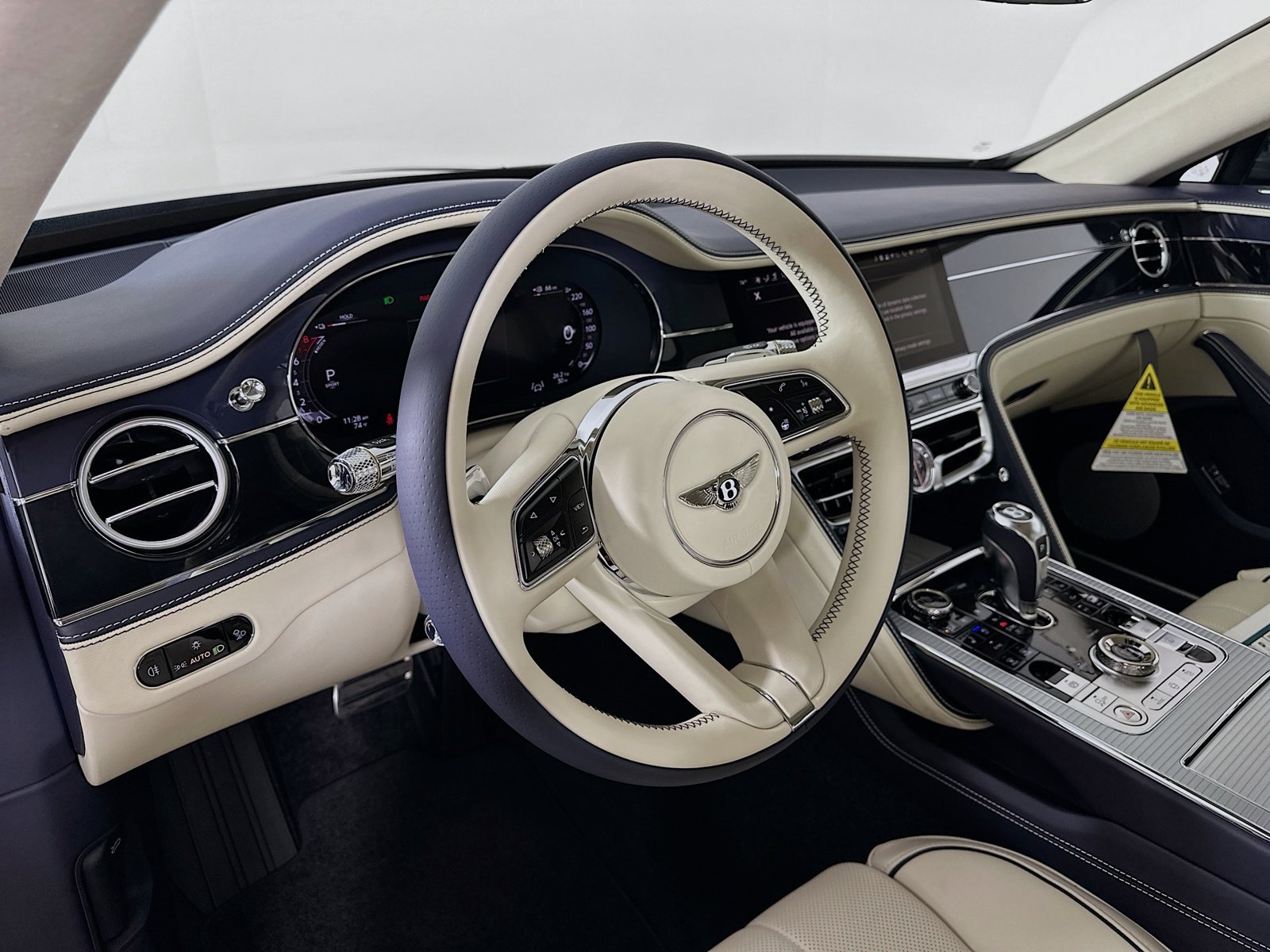 New 2026 Bentley Flying Spur V8 AWD/4WD image 35