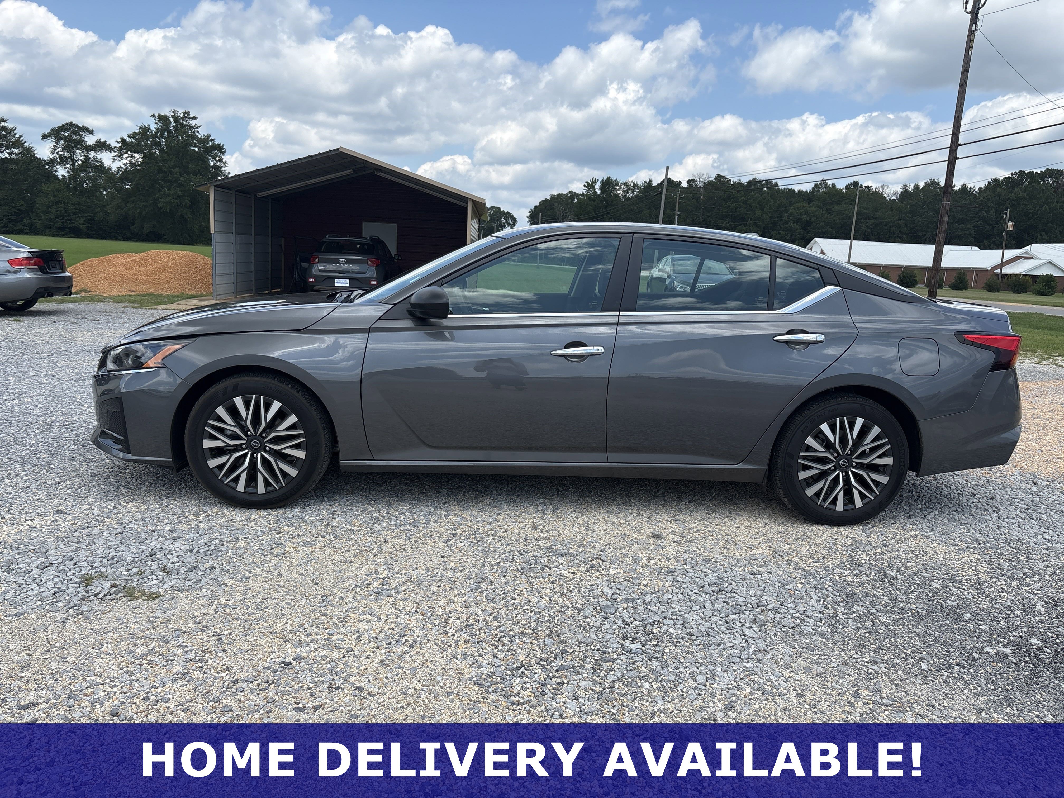 Used 2025 Nissan Altima 2.5 SV image 4