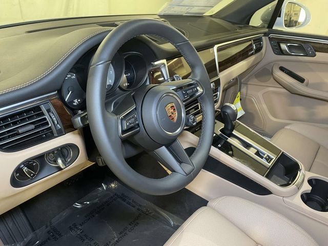 New 2026 Porsche Macan S AWD/4WD image 4