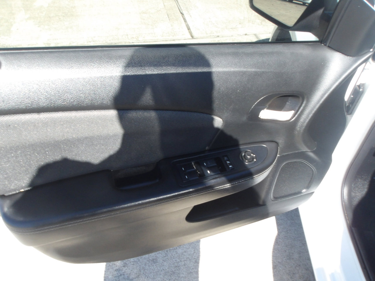 Used 2012 Dodge Avenger SE image 18