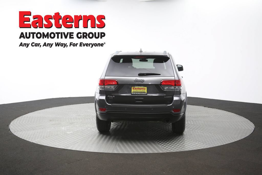 Used 2020 Jeep Grand Cherokee Laredo AWD/4WD image 35