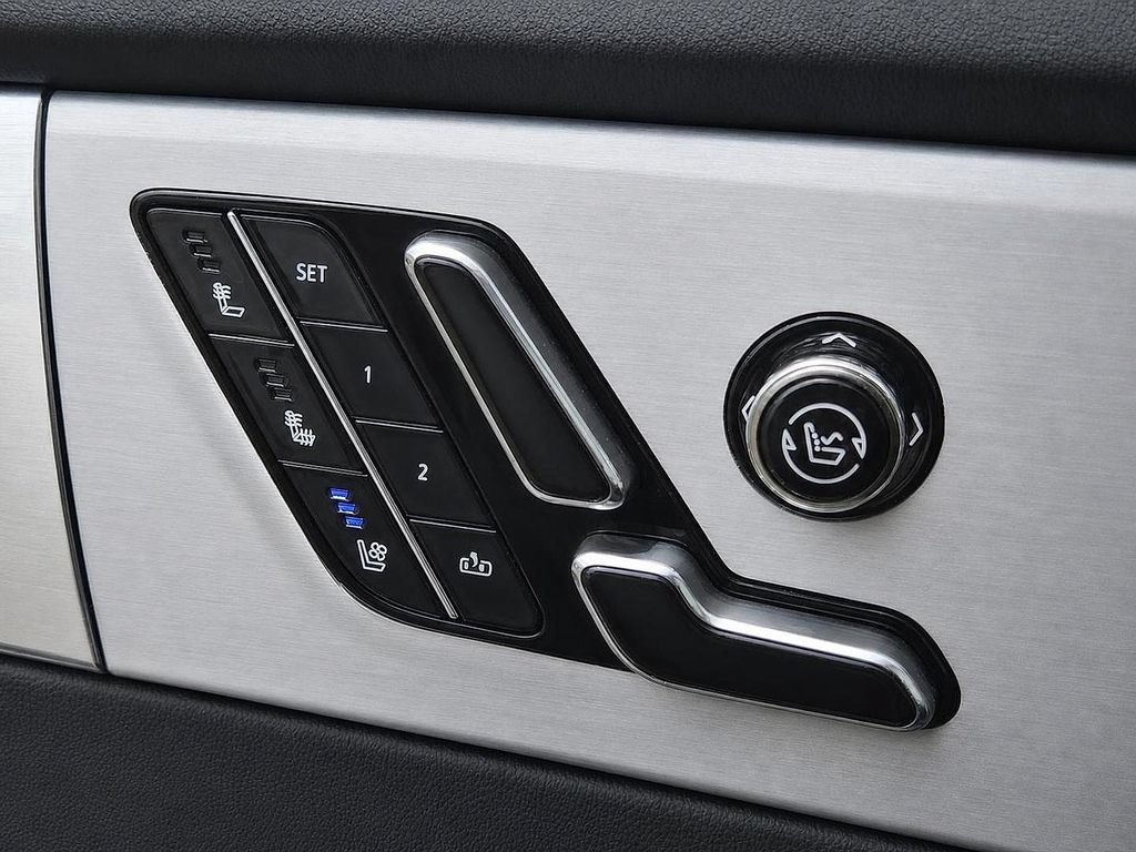 New 2027 Cadillac Vistiq Luxury AWD/4WD image 13
