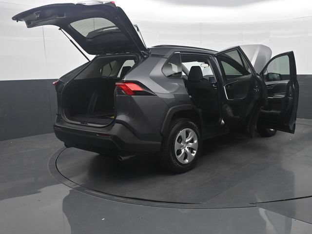 Used 2020 Toyota RAV4 LE FWD image 40