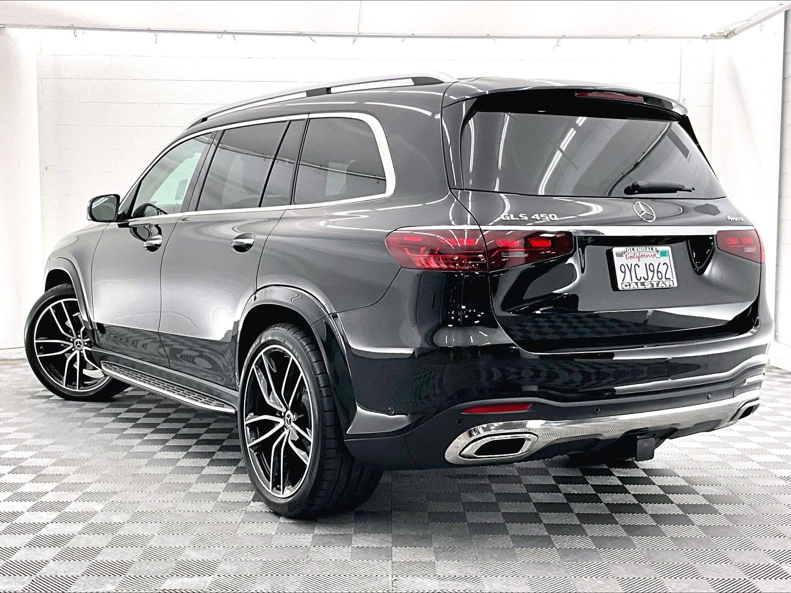 Used 2026 Mercedes-Benz GLS 450 4MATIC image 10