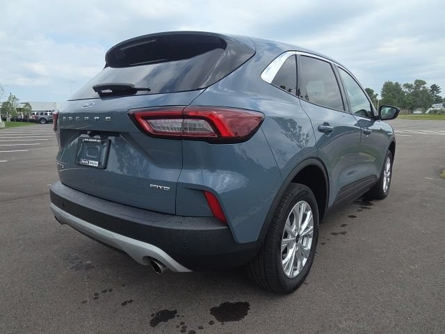 Used 2023 Ford Escape Active AWD/4WD image 8