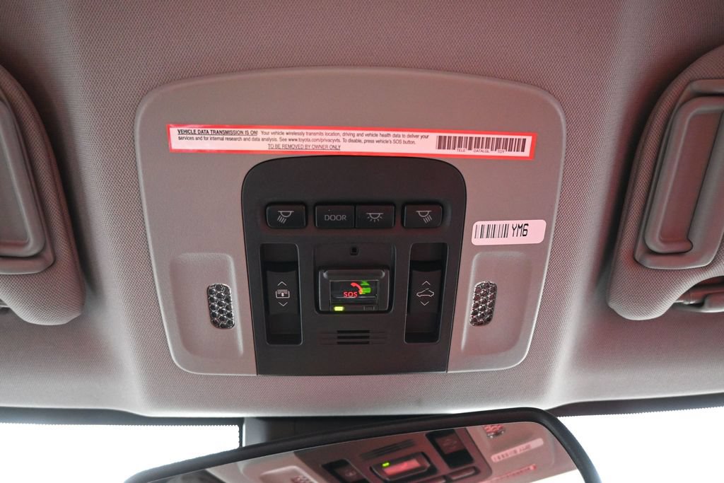 Used 2022 Toyota Camry XSE FWD image 27