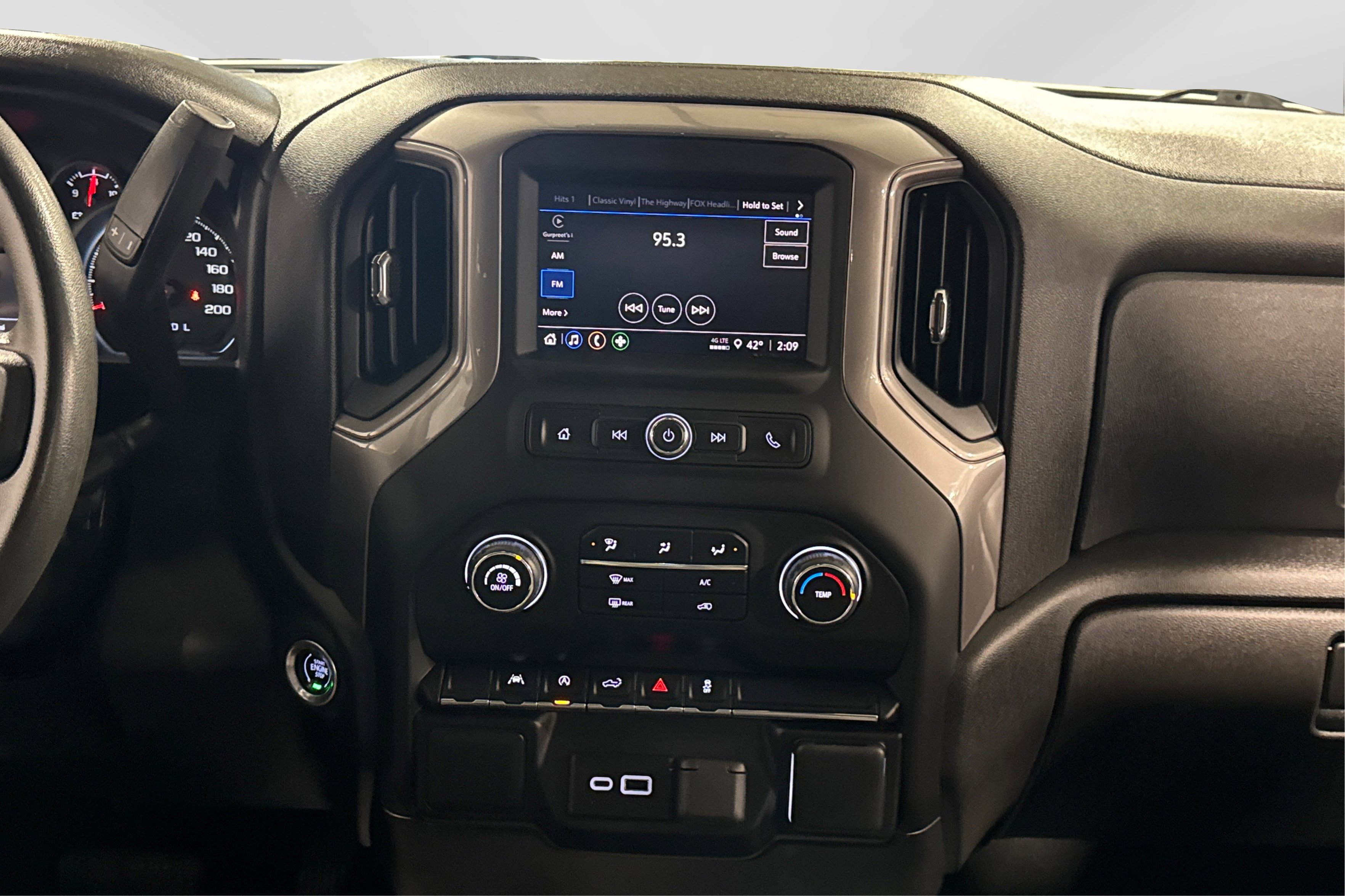 Used 2023 Chevrolet Silverado 1500 Custom image 27