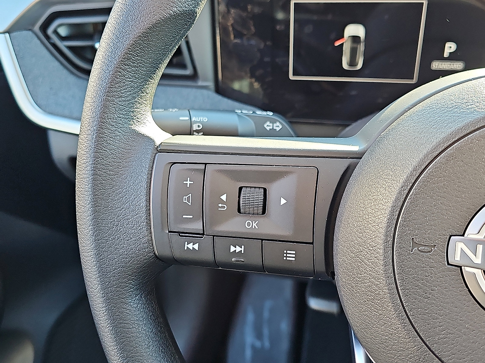 Certified 2025 Nissan Kicks SV w/ SV Premium Package image 22