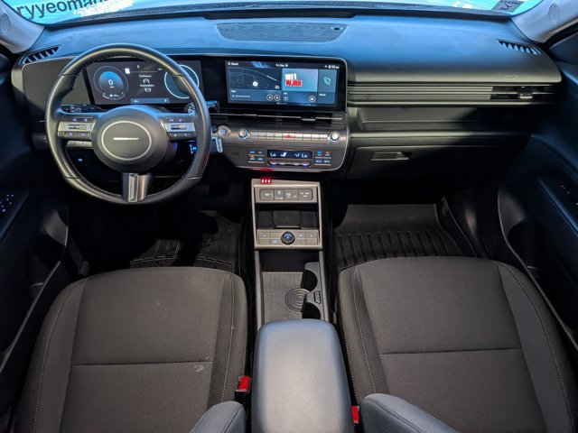 Used 2025 Hyundai Kona SEL AWD/4WD image 14