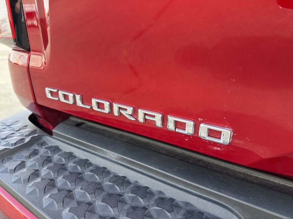Used 2024 Chevrolet Colorado LT w/ LT Convenience Package III AWD/4WD image 12