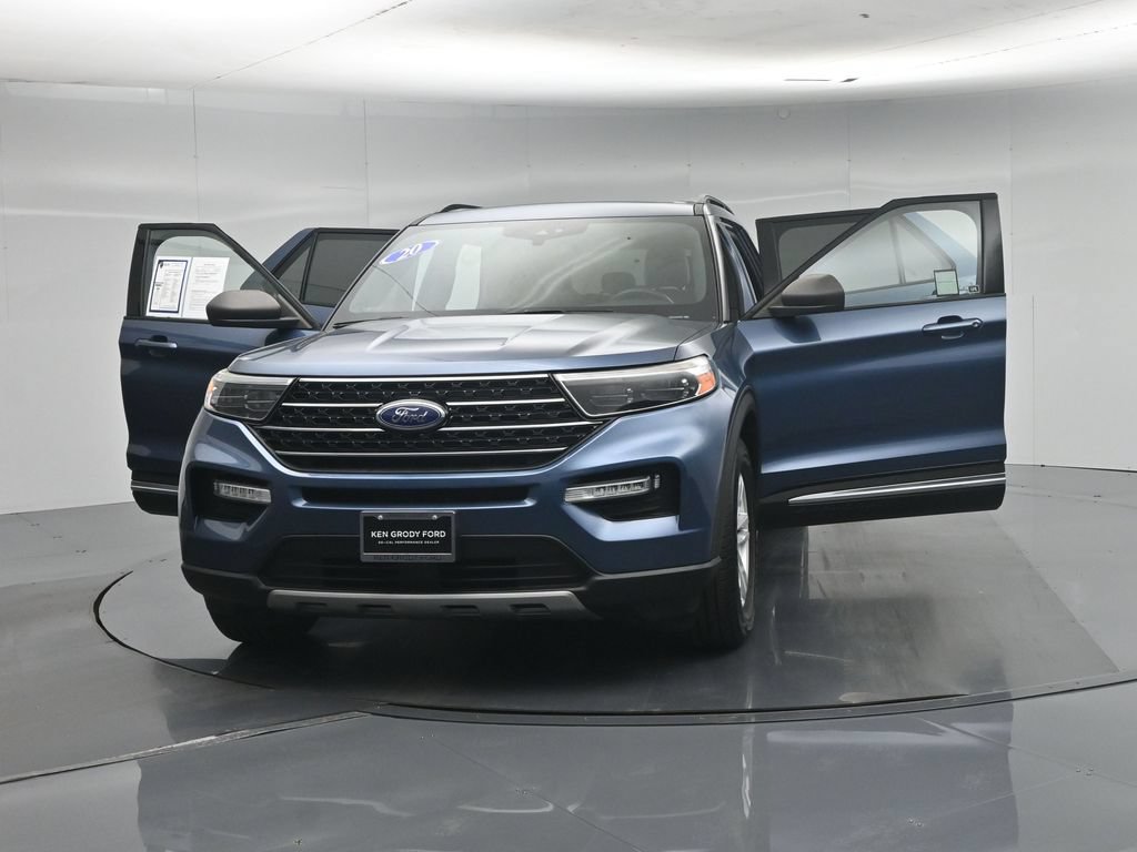 Certified 2020 Ford Explorer XLT w/ Equipment Group 202A RWD image 36