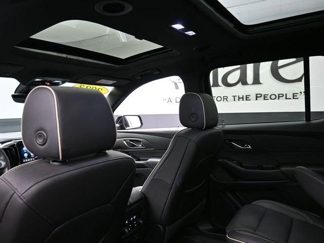 Used 2023 Chevrolet Traverse Premier w/ LPO, Cargo Package image 26