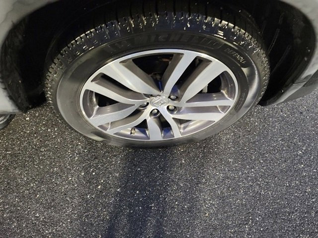 Used 2016 Honda Pilot Touring image 10