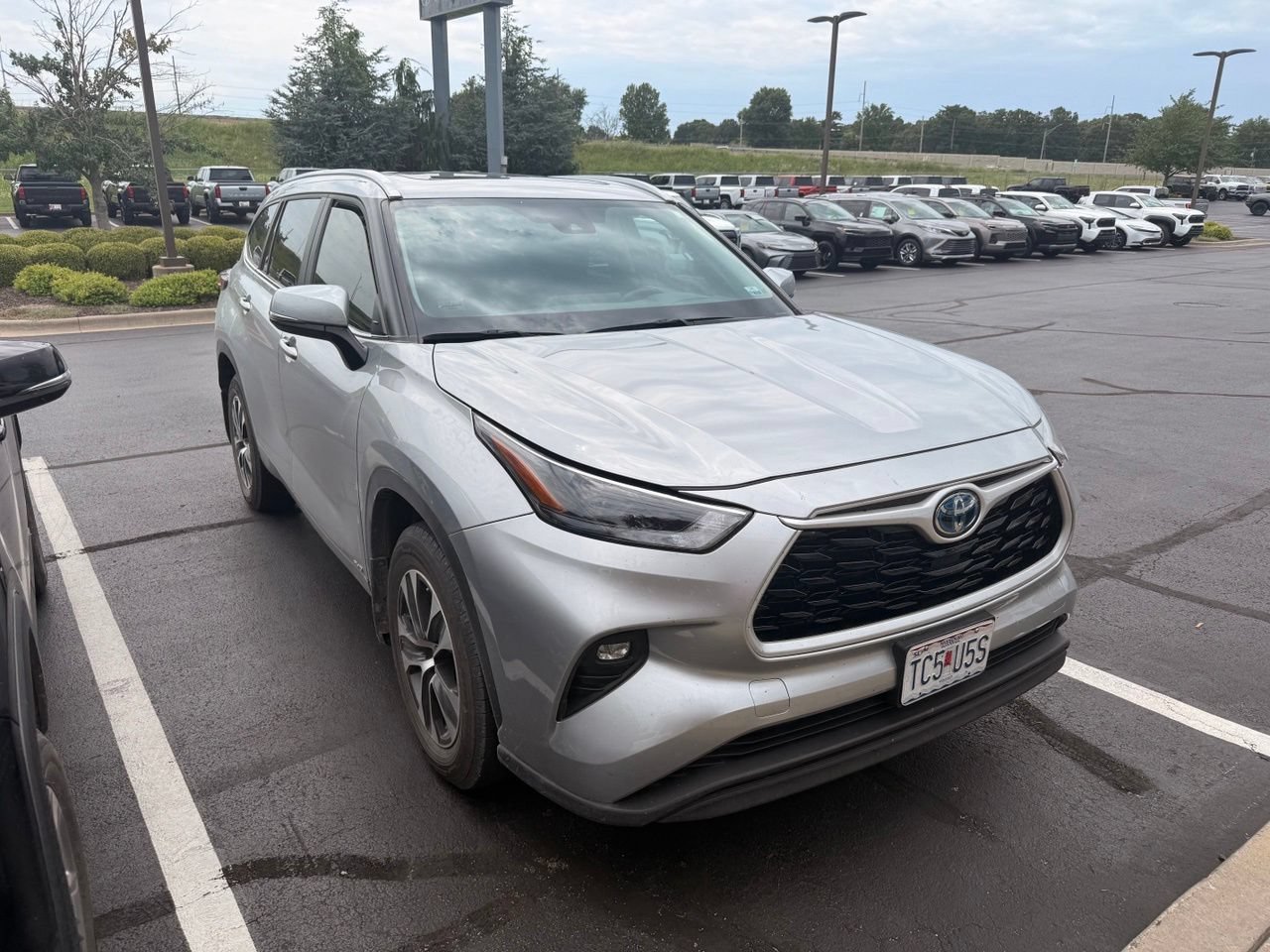 Used 2023 Toyota Highlander XLE